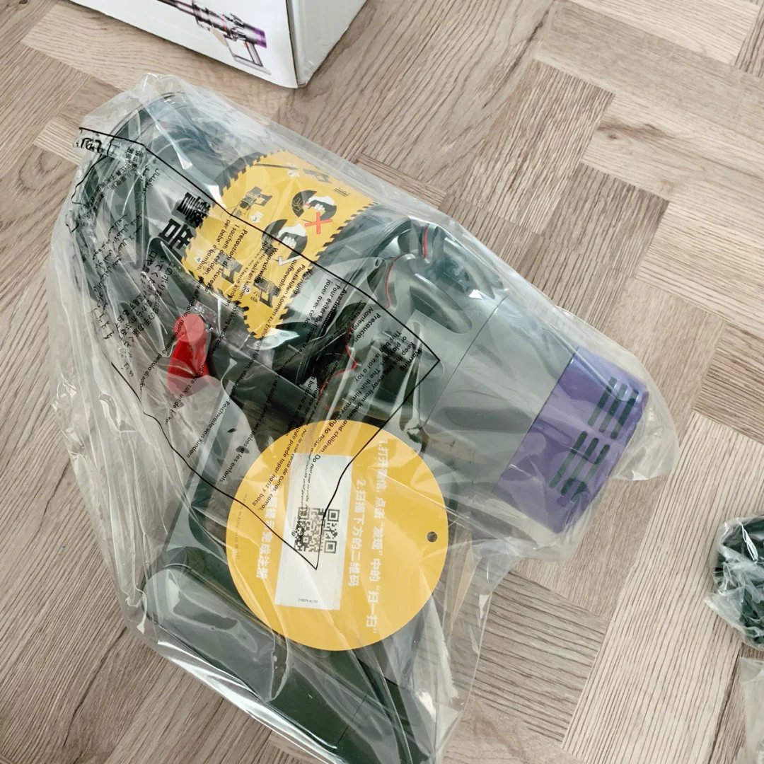 【戴森Dyson最新款吸尘器v10 total clean八
