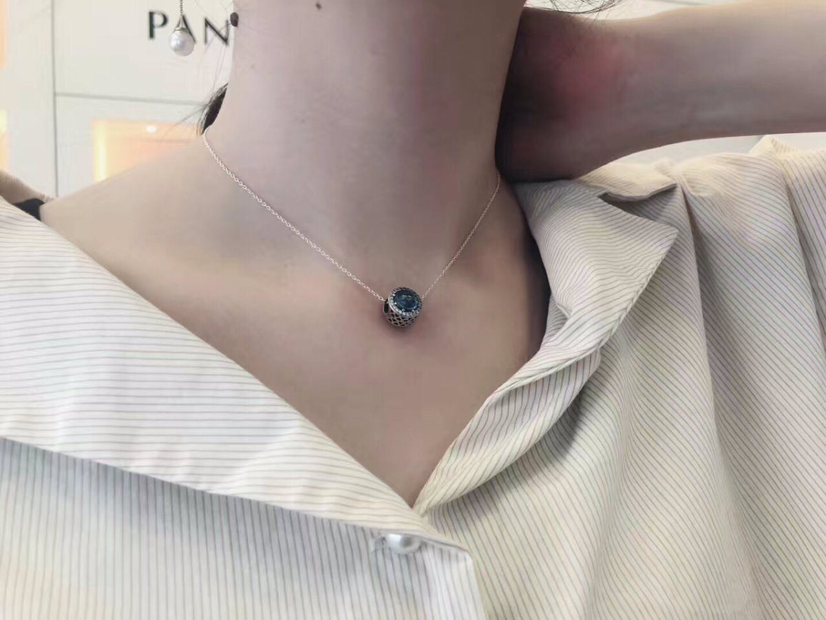 潘多拉 海洋之心猫眼石串珠 天蓝色   潘多拉 晶莹雪花吊坠