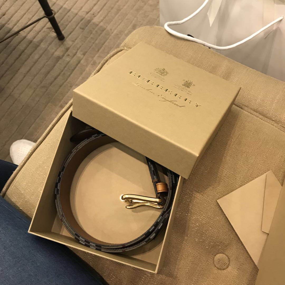 巴宝莉Burberry男士皮带休闲商务
 Horseferr