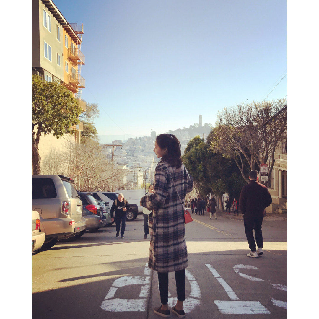 旧金山必打卡的景点
 图1，2 叮当车 需要排队，很好玩 车