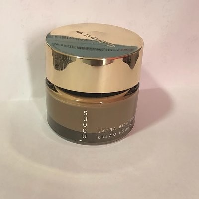 让你的脸锦上添花——SUQQU记忆塑性奶油粉霜 Harrod