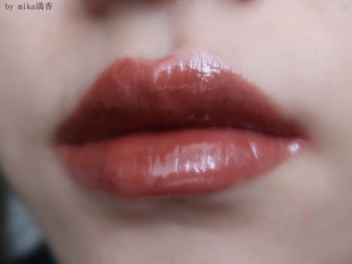 bare minerals唇釉💖💖💖 色号：hype 