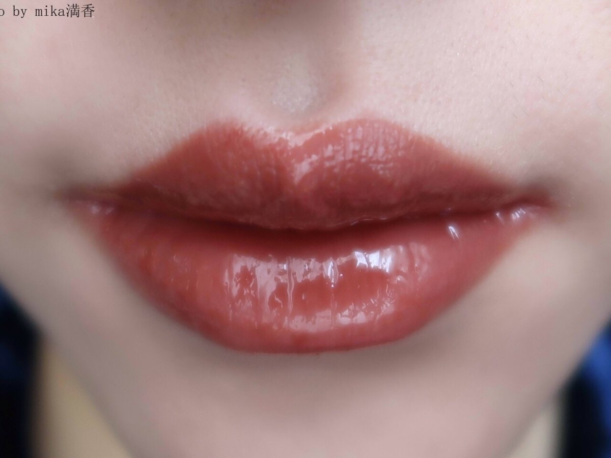 bare minerals唇釉💖💖💖 色号：hype 