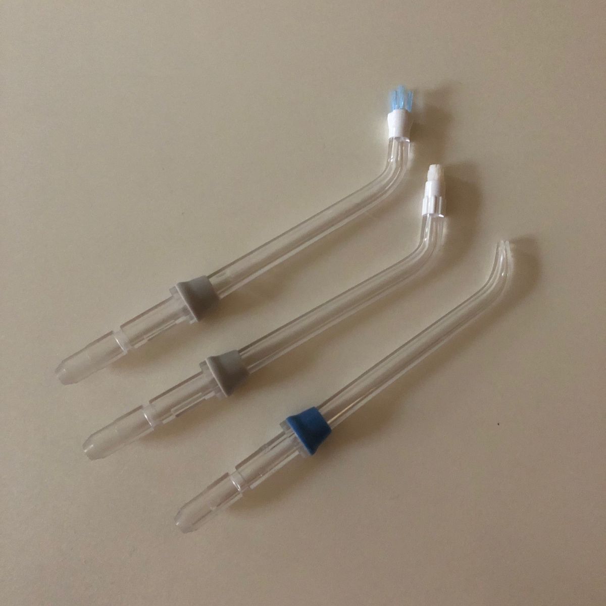 洁碧冲牙器，是在亚马逊海外购买的，对于正在正畸的我不要好用太