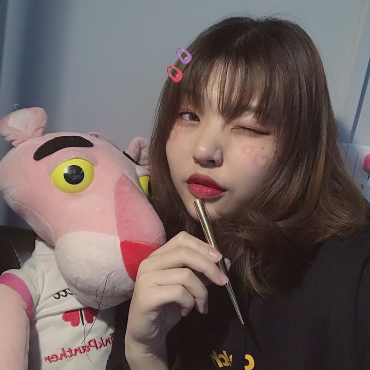 🔮超爱这根细烟管 最近有点忙没有来更新社区，我来啦～ 🌟