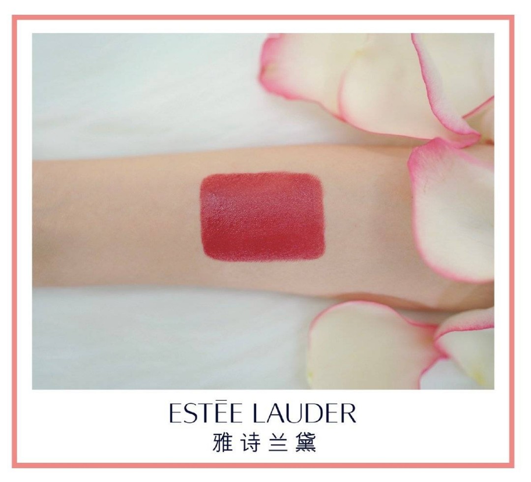 今天给大家种草一款超级火的雅诗兰黛420色号口红 有句话说得