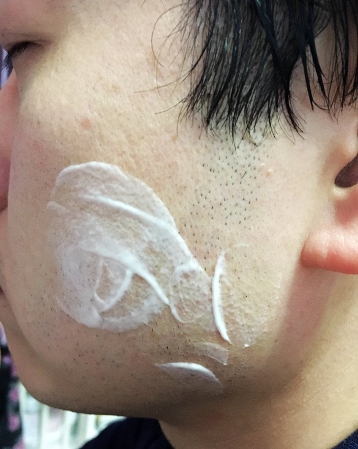 老公最近总是喊着脸太干，皮太糙，怨我咯？我已经把我用剩的润肤