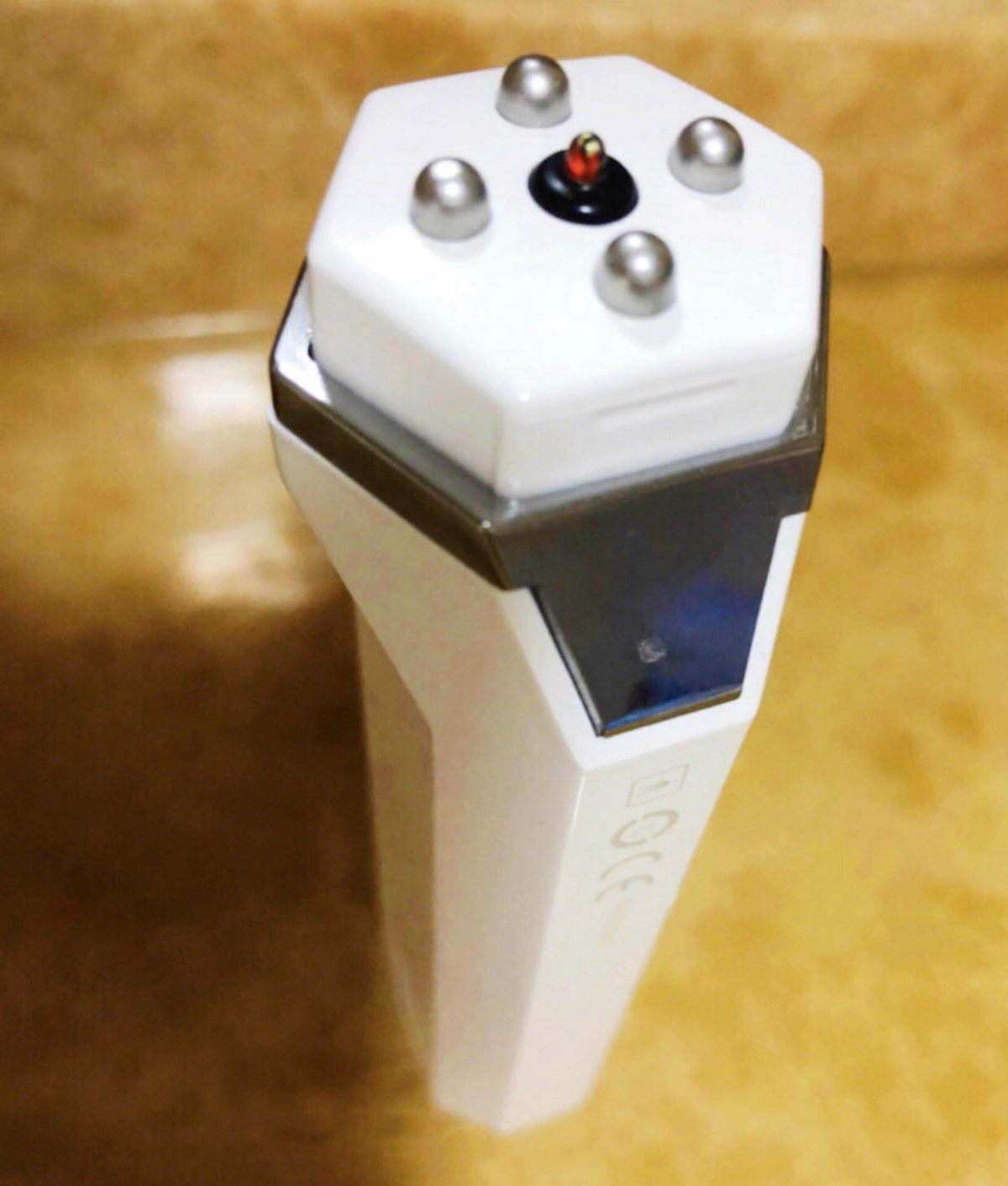 仗着自己有张“娃娃脸”，所以一直没怎么好好保养。直到有一天在