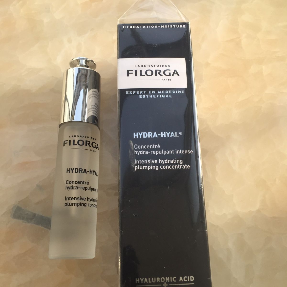 菲洛嘉玻尿酸精华，一直都是菲洛嘉的粉，对于我这个需要抗初老的