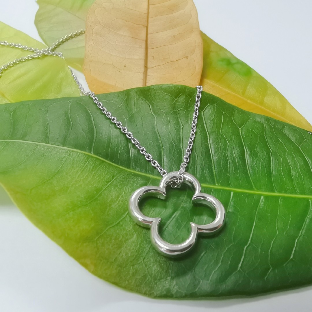 BLUE NILE幸运四叶草🍀项链 真的很喜欢小巧的银饰项