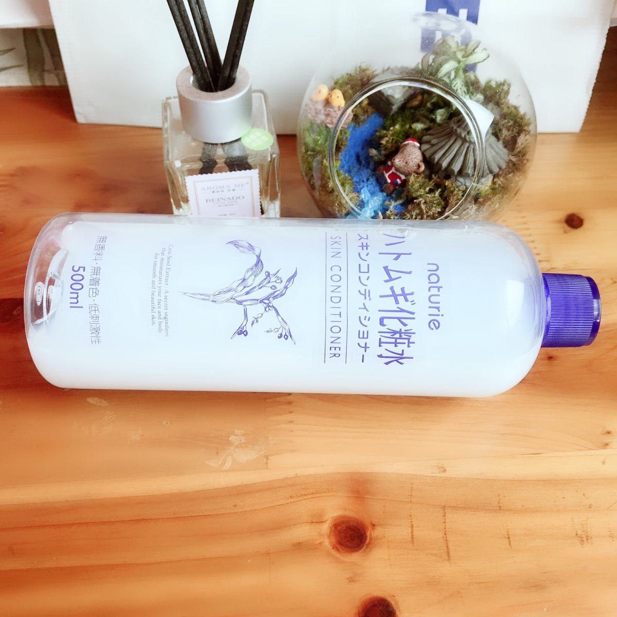 这次来一款平价好用的护肤水——娥佩兰薏仁水，这款护肤水已经多