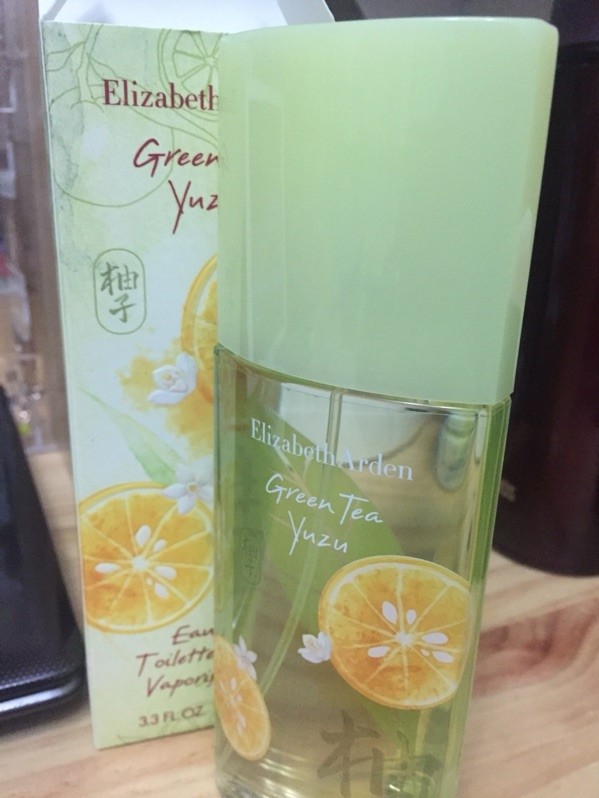 都说闻香识女人，一个女人总有那么几款为之迷恋的味道。 🌿�