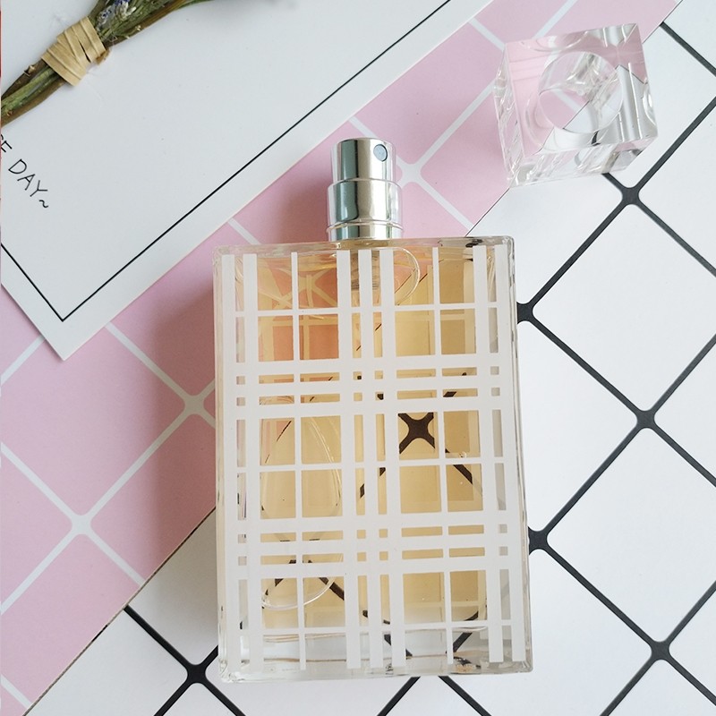 都说闻香识女人，一个女人总有那么几款为之迷恋的味道。 🌿�