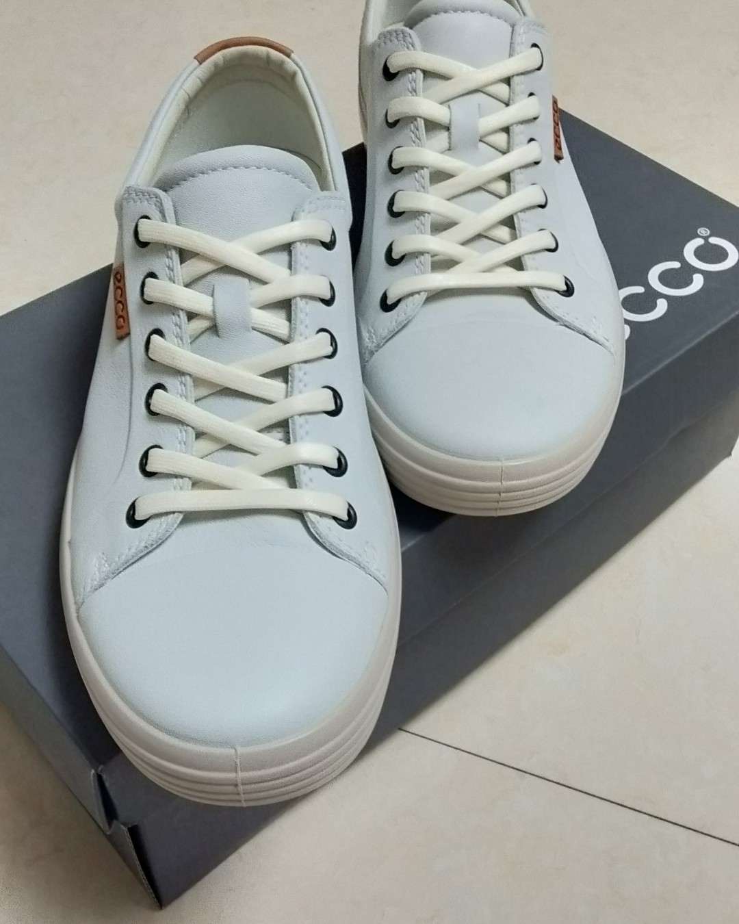 转让    ecco  爱步 男鞋 白色 41码  soft