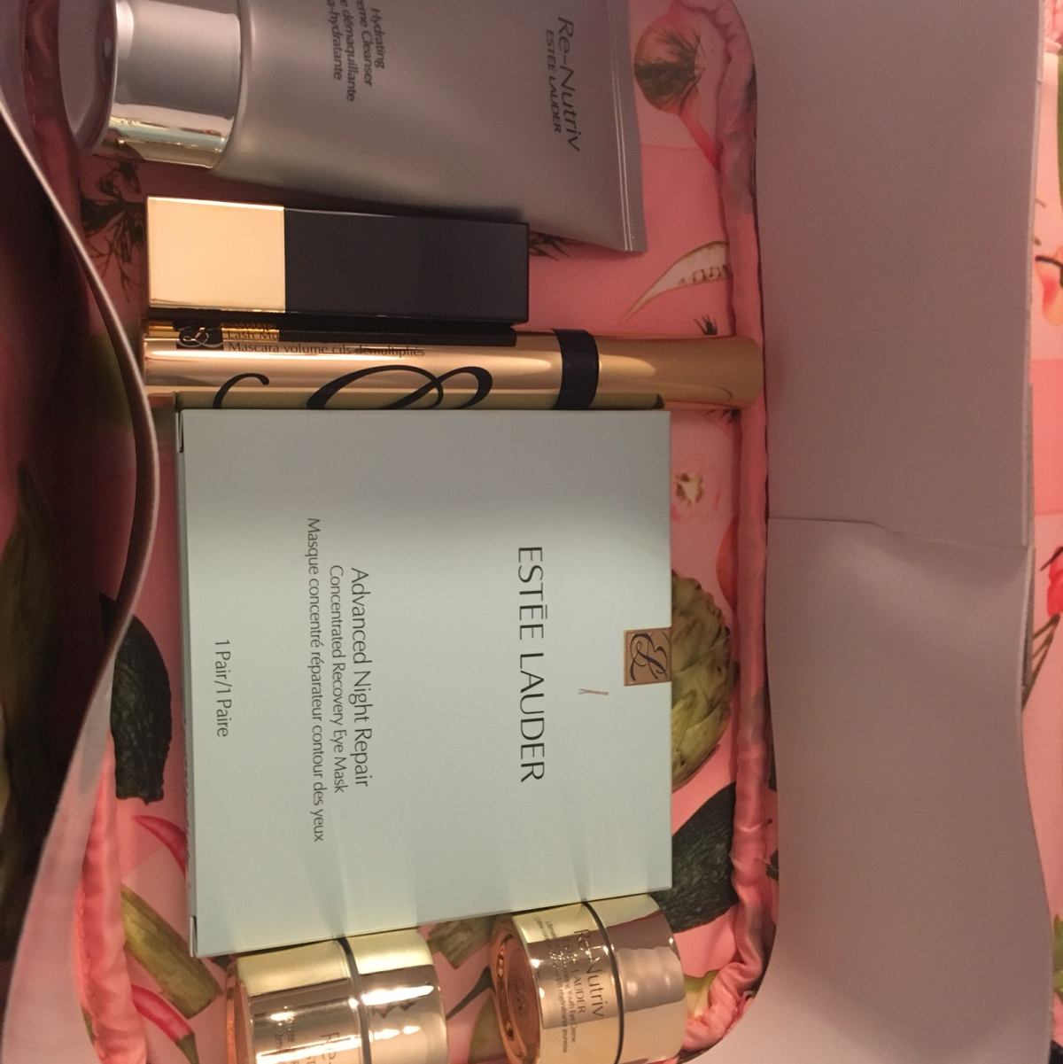 saks fifth avenue第五大道淘雅诗兰黛！ 最近