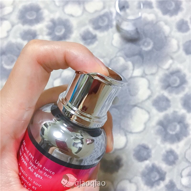 今天聊聊最近开瓶的一瓶精华😃😃 kate somervi