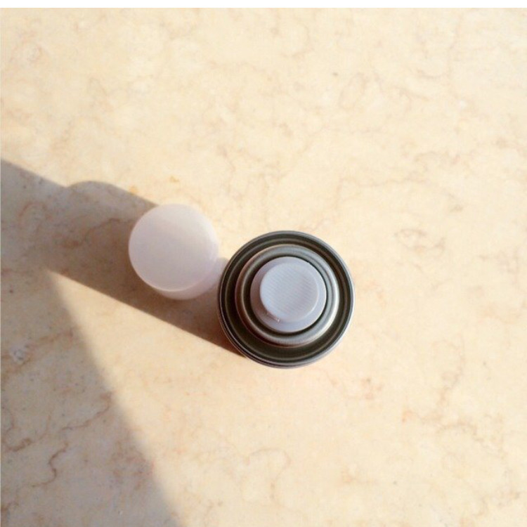 鞋子**喷雾 我个买了三种 我看上面有靴子专用的 还有短靴和