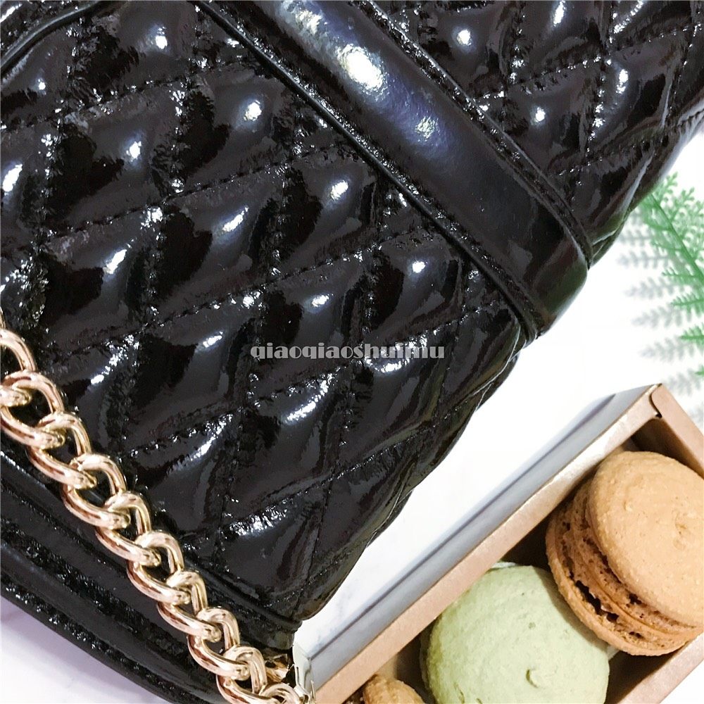 之前有一阵疯狂痴迷Rebecca Minkoff，买了好几个