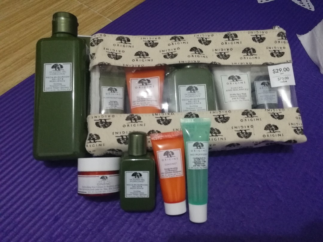 去年在天猫买了菌菇水和用了送的凝乳之后就觉得超好用，可是贵。