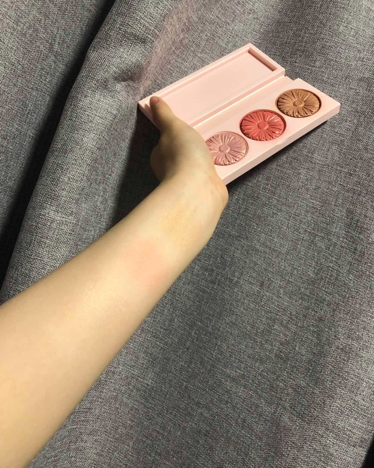 Clinique 倩碧2019春季限定三色腮红，又是因为卖不