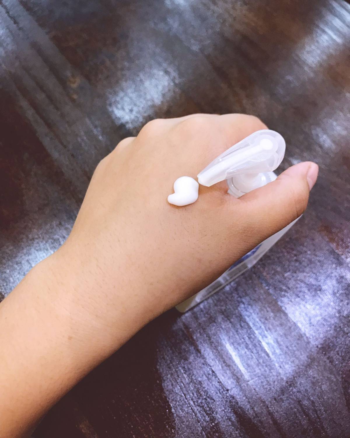 今天给你们来种草个特别好用的适合夏天试用的身体乳  松山油脂