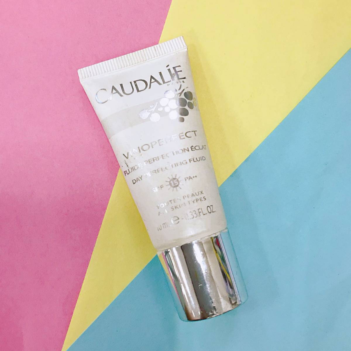 买caudalie欧缇丽皇后水喷雾送的礼包，这只日间隔离乳s