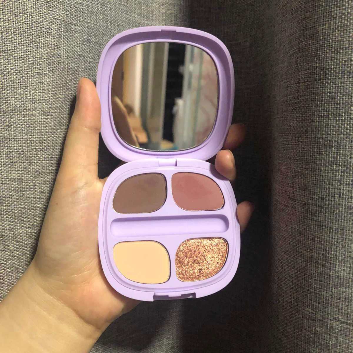 [附带上眼图~]Kiko水莲四色眼影😆😆😆😆超级好看