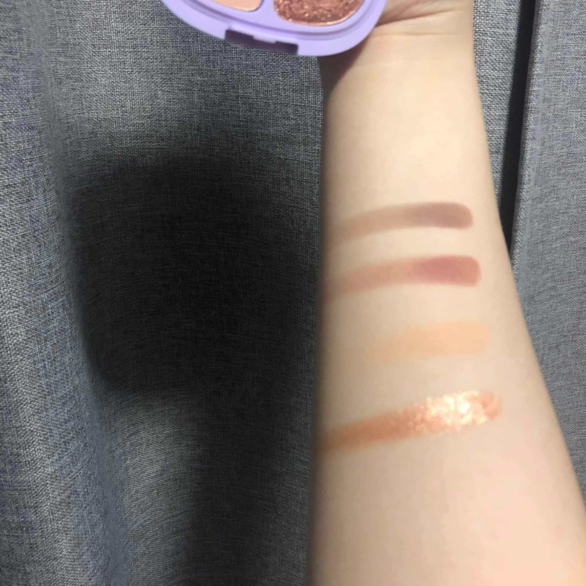 [附带上眼图~]Kiko水莲四色眼影😆😆😆😆超级好看