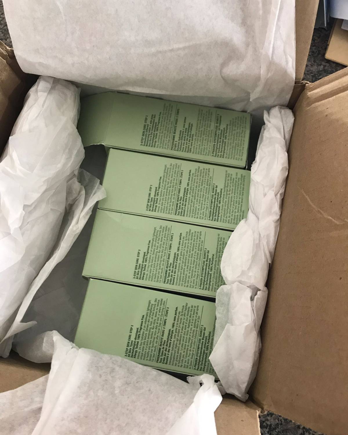 再来写一篇经常打折的品牌吧，倩碧，老牌护肤品牌也是长期活动，