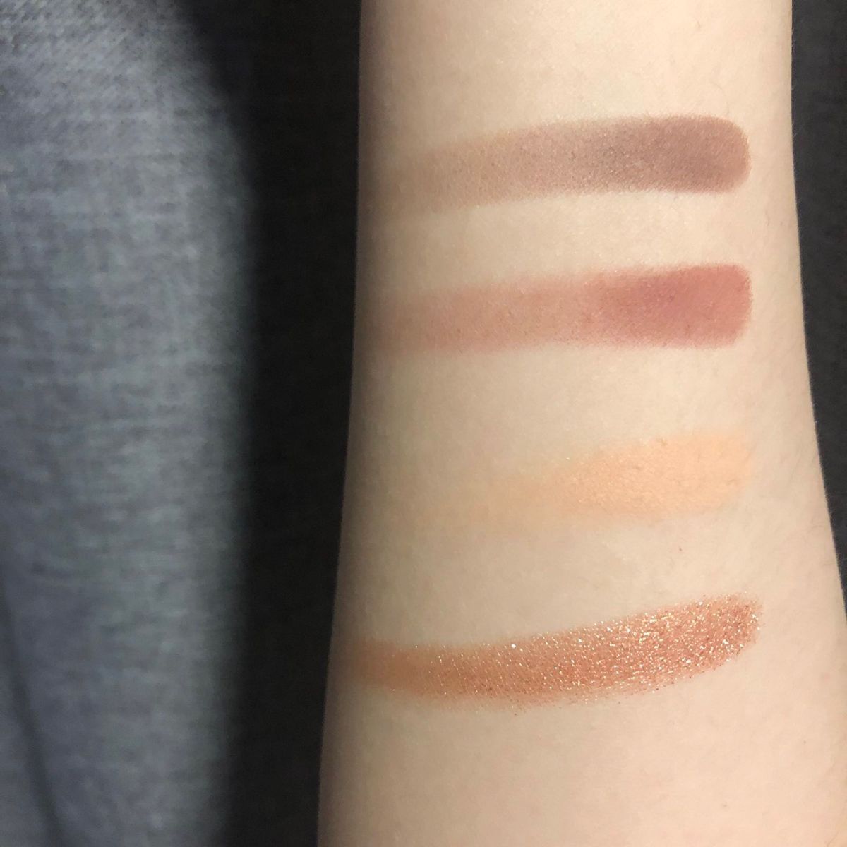 [附带上眼图~]Kiko水莲四色眼影😆😆😆😆超级好看