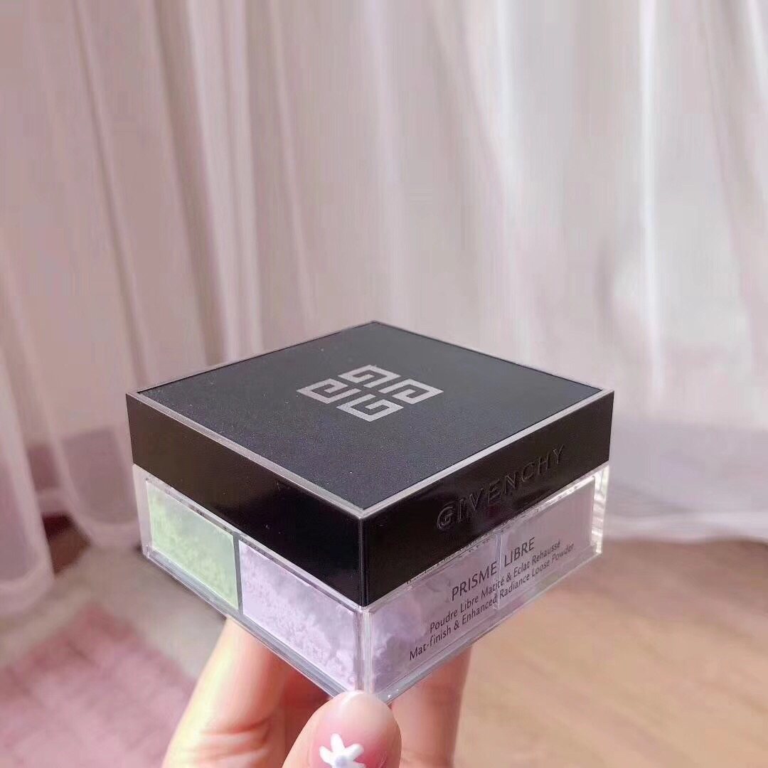 🍓热门**：纪梵希1号散粉 人人必备款～ 🍒纪梵希散粉真