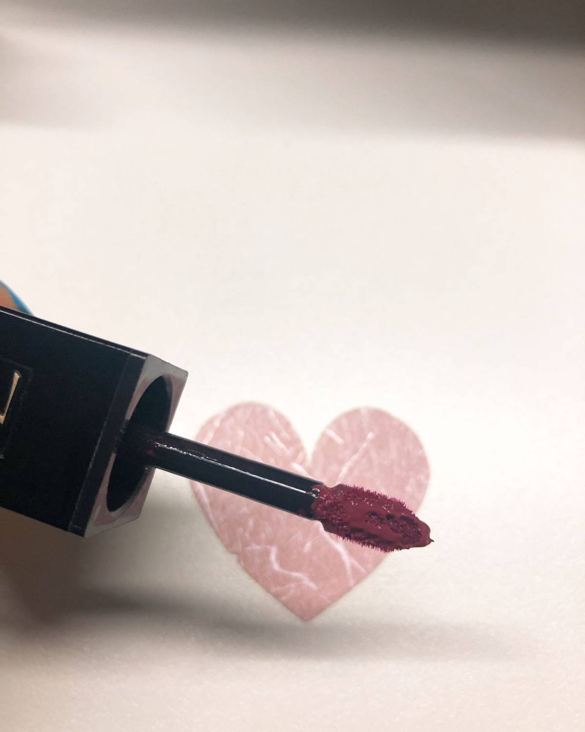 人生第一支用完的口红或者说唇釉 YSL407 超级日常的颜色