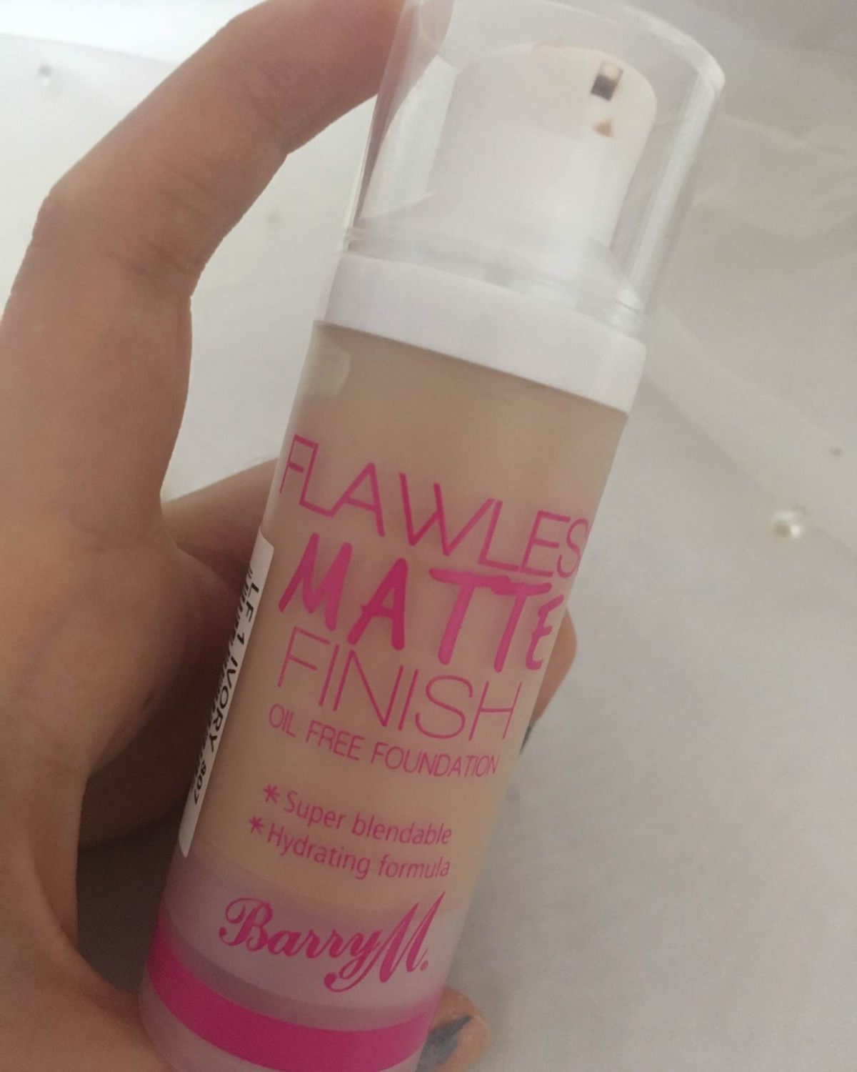 【底妆测评🌟】barry m**粉底液 🌟po主：肤质混