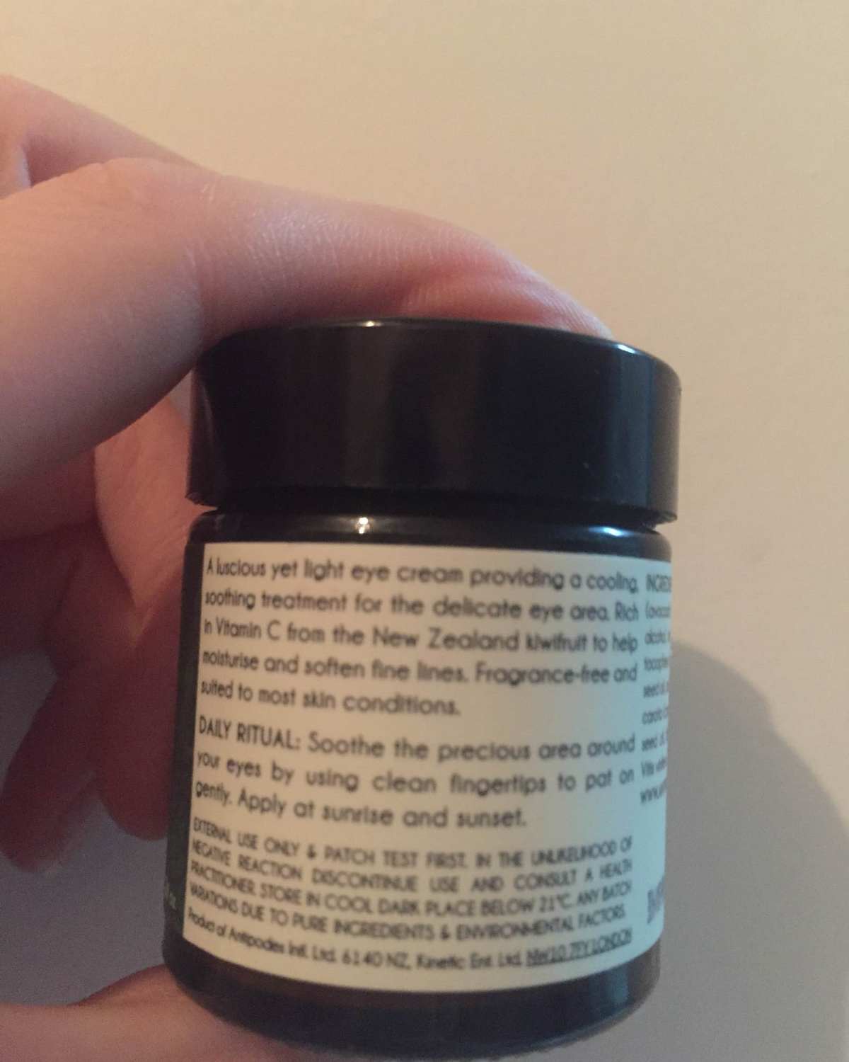 Day-9 21天打卡挑战 今天**一款眼霜———新西兰An