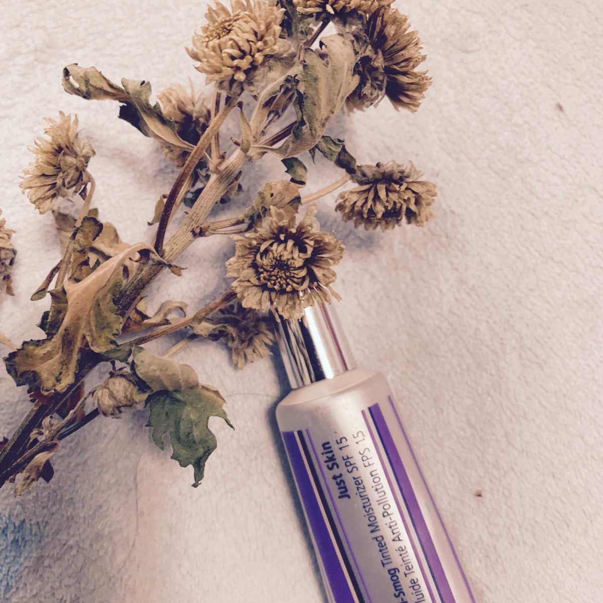 为香缇卡隔离正名 最爱用的隔离莫过于CPB长管和香缇卡了，真