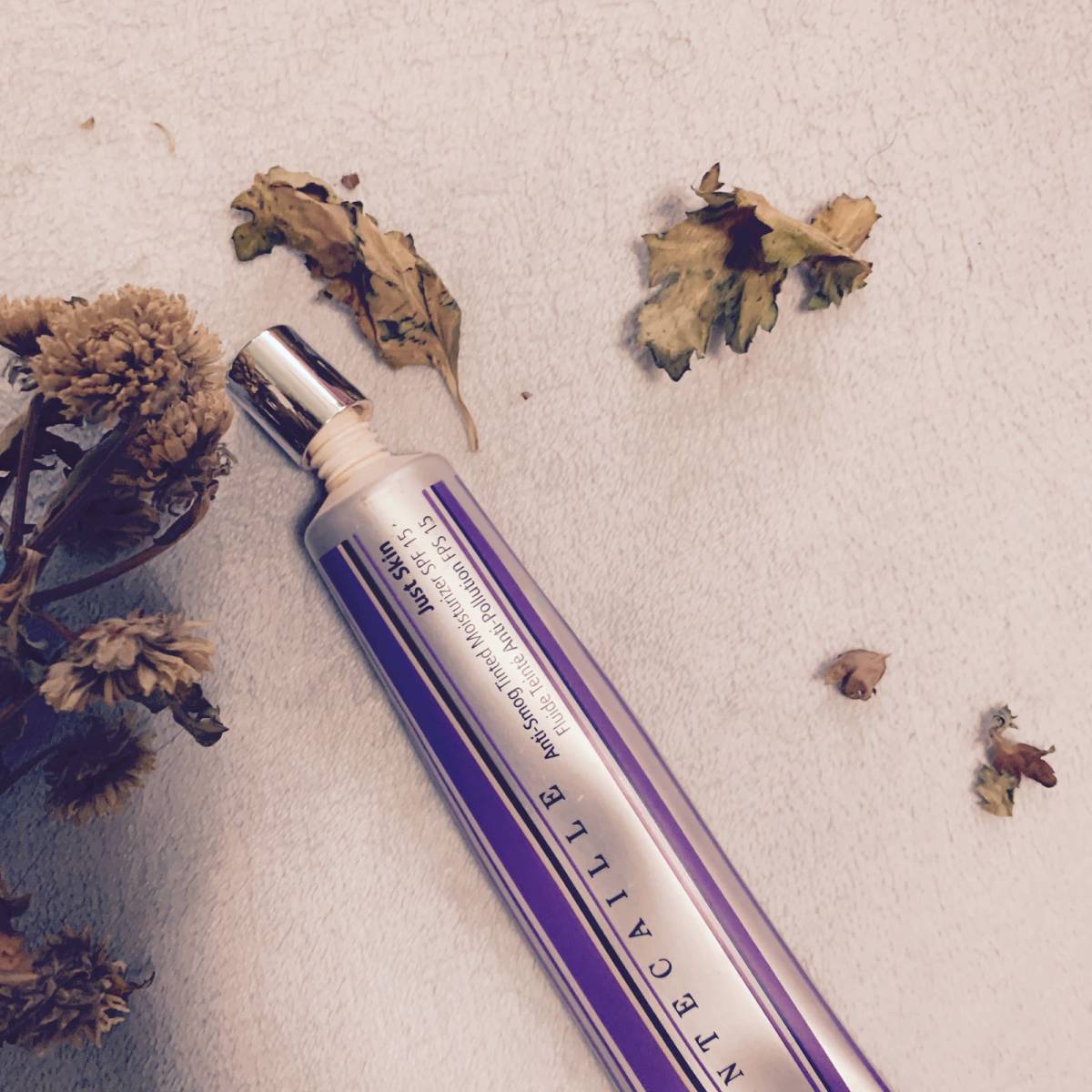 为香缇卡隔离正名 最爱用的隔离莫过于CPB长管和香缇卡了，真