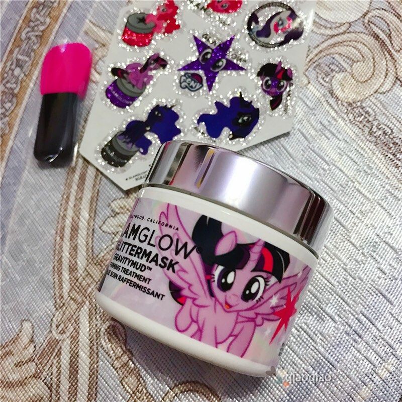 🎈Glamglow中文名叫格莱魅，她家的面膜五颜六色，被称