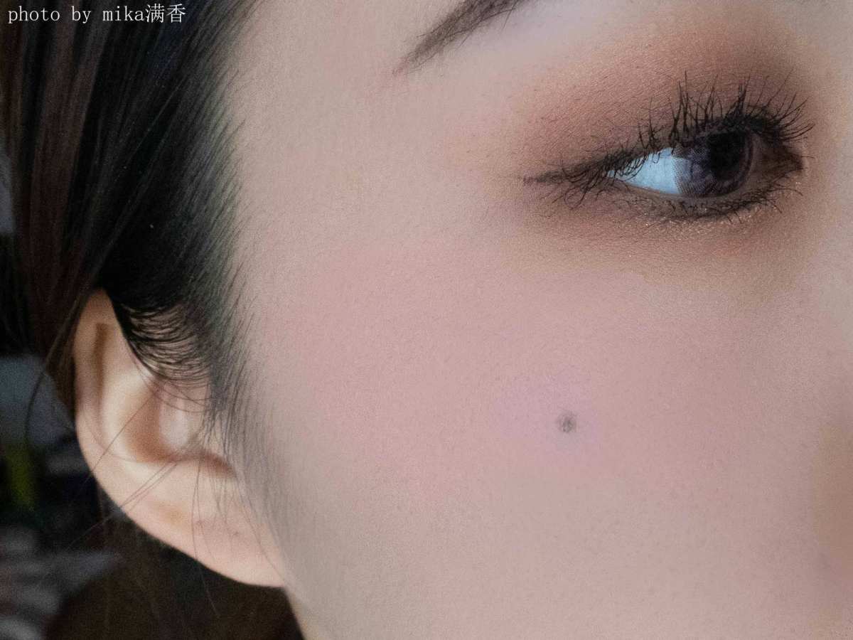 INO单色腮红💖💖💖 色号：401随便涂 这个色号是N