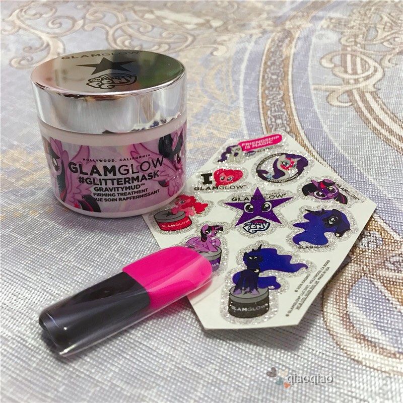 🎈Glamglow中文名叫格莱魅，她家的面膜五颜六色，被称