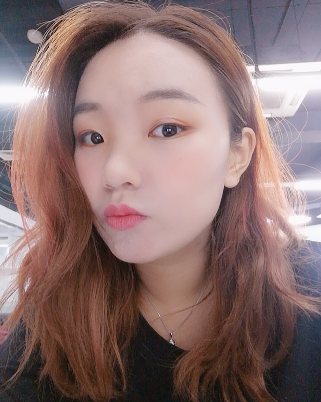 revolution 18色眼影盘 新手眼妆 最近海淘了好多