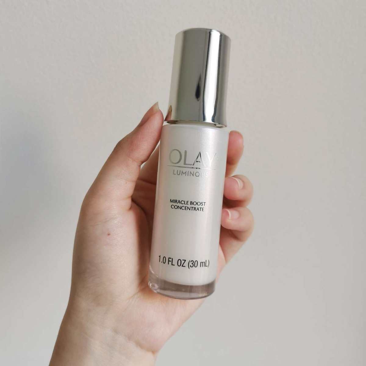 买错了小白瓶😂这不是经典款，但还是真香 这次买的Olay小