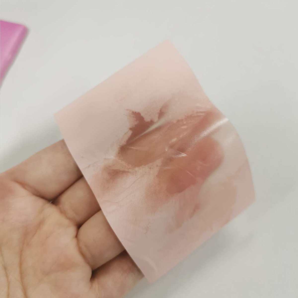 加班打卡😂拿起了手头的吸油纸 最近刚上手新工作，啥都不懂，