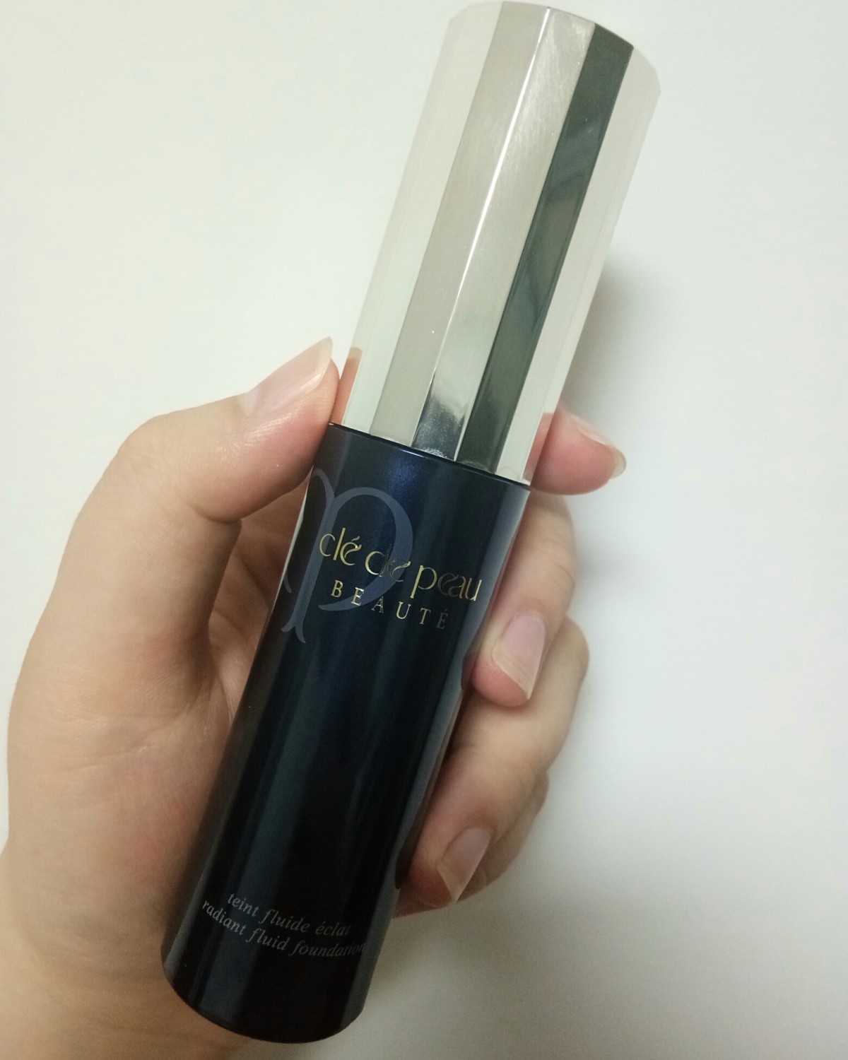 打卡day19 今天探讨的依然是贵妇底妆――💎CPB光缎粉