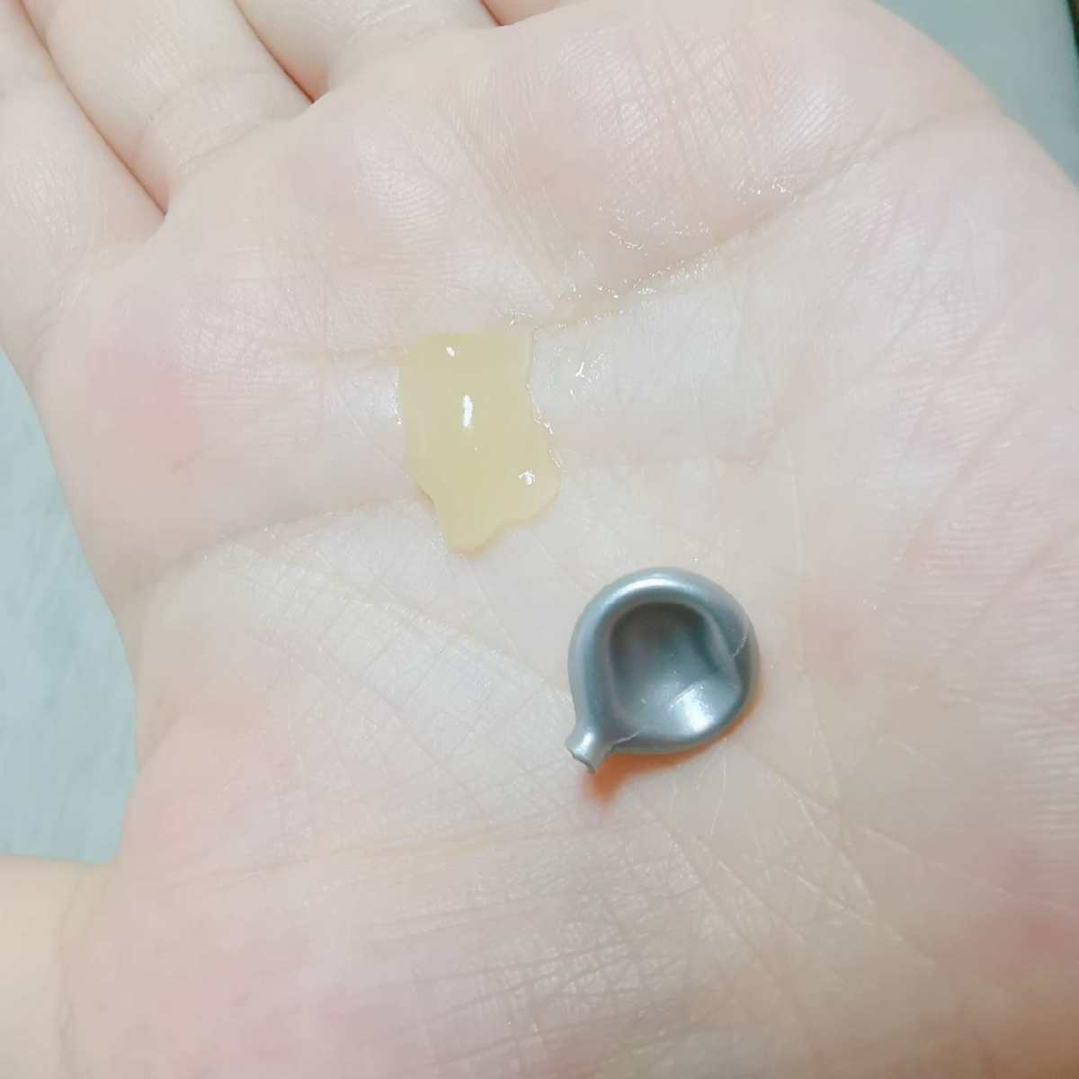 🌸🌸Elizabeth Arden晶璨皙颜夜间精华液赏析