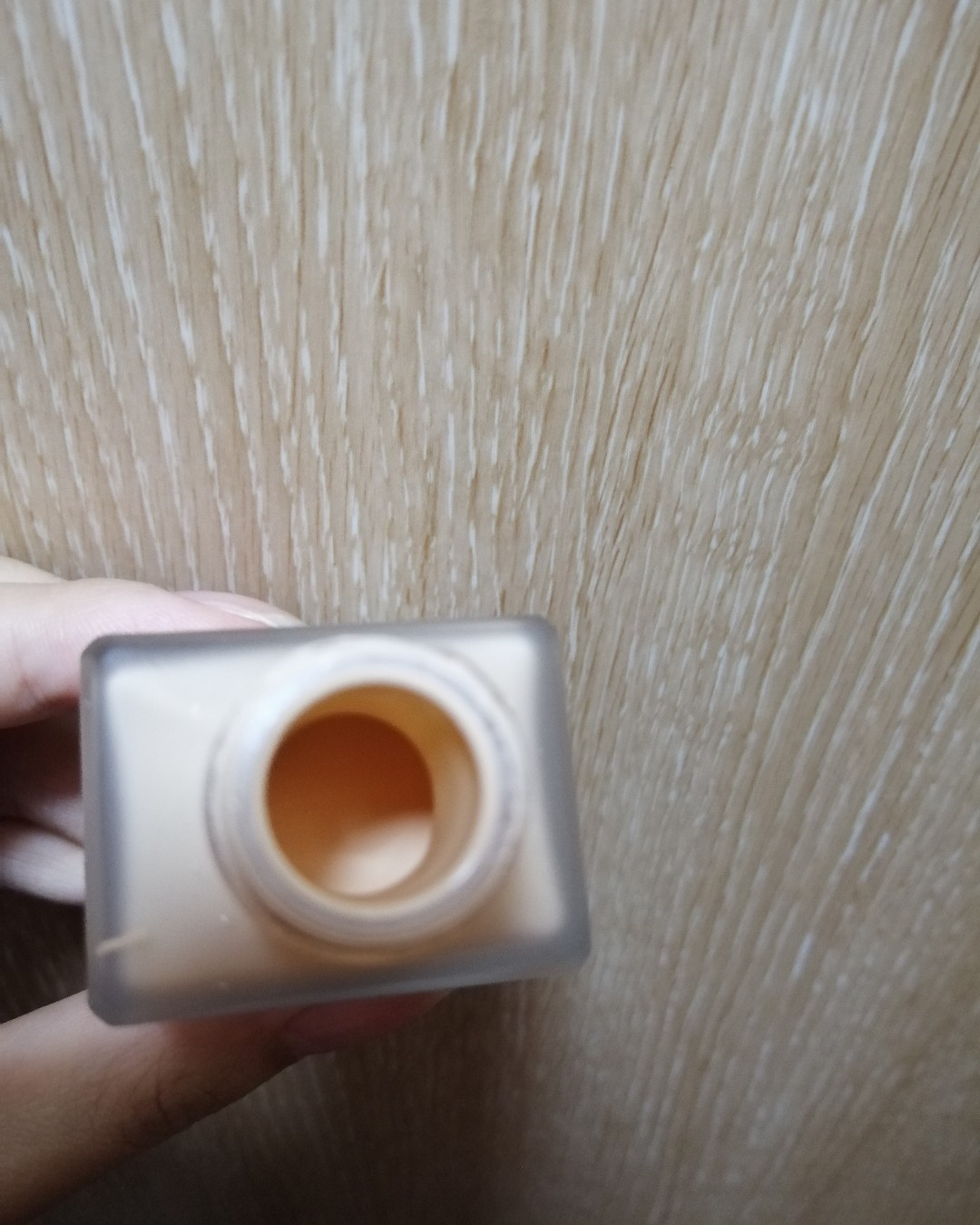 Day11 雅诗兰黛DW粉底液          DW粉底液