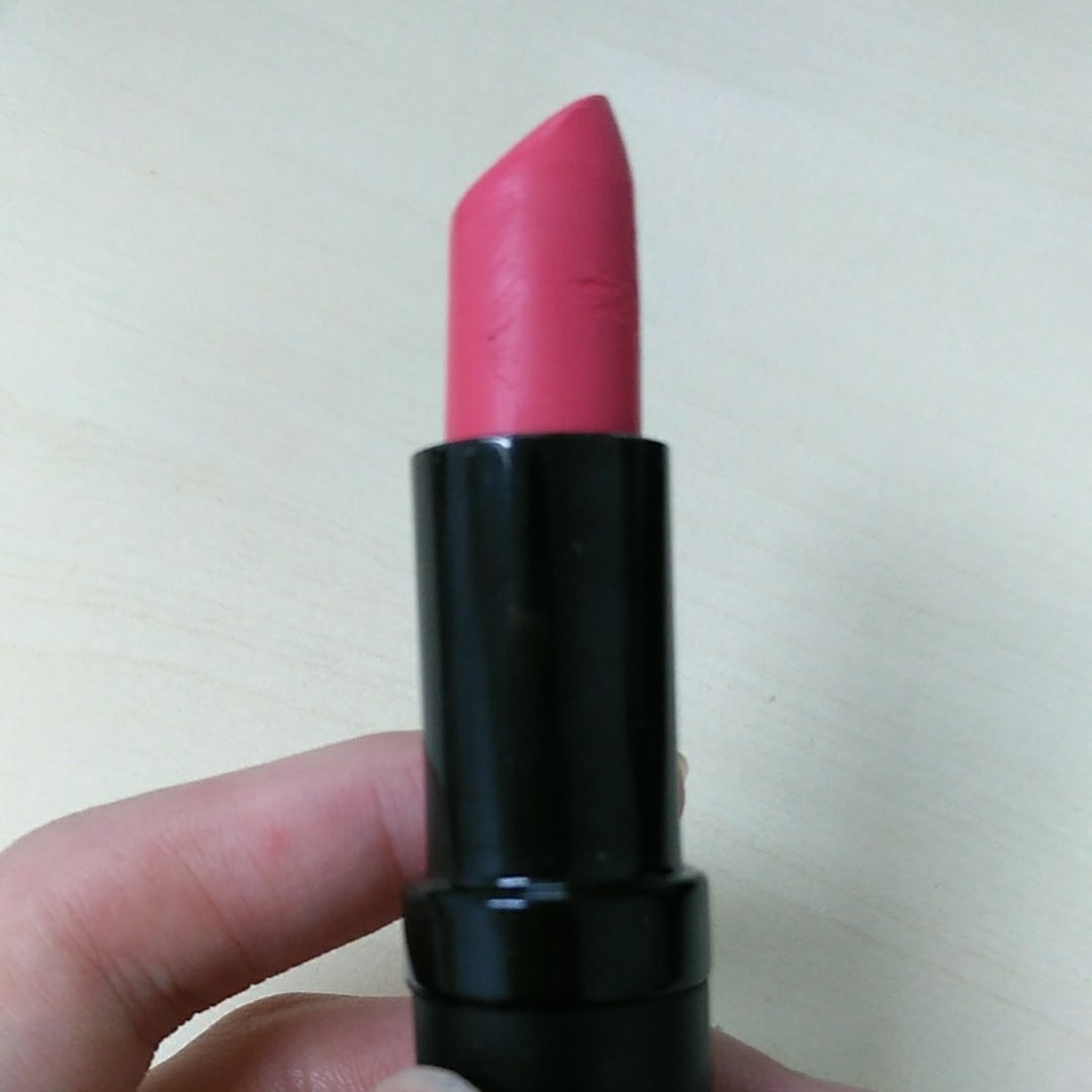 Karen Murrell是新西兰的一个天然彩妆牌子，当年我