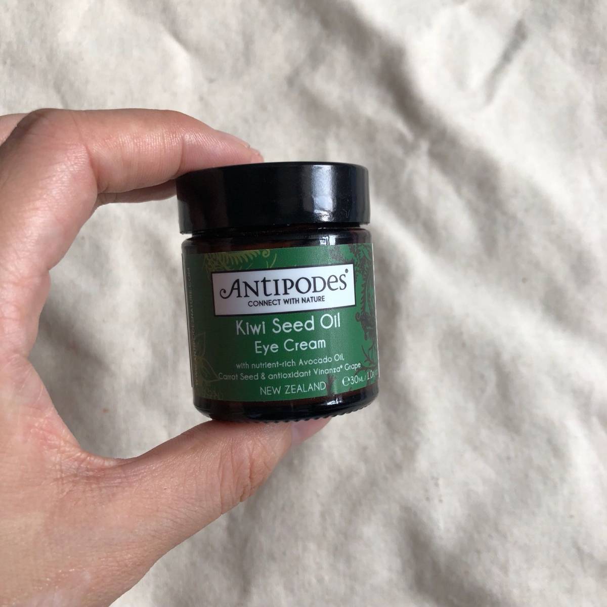 七月打卡挑战之六🌺antipodes奇异果眼霜 🍇ant