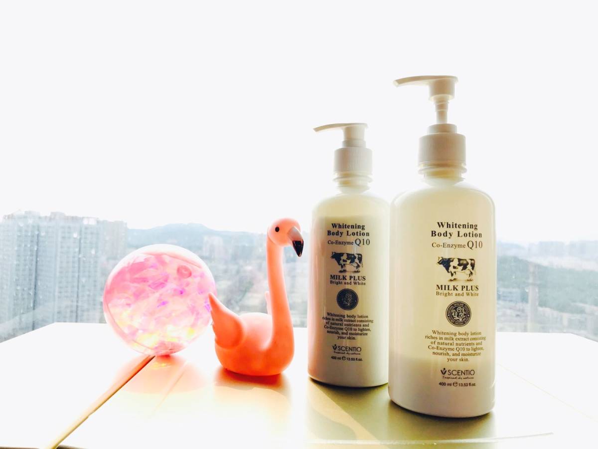这款牛奶身体乳是妹妹朋友从hk带回来的 其中一瓶已经快见底了