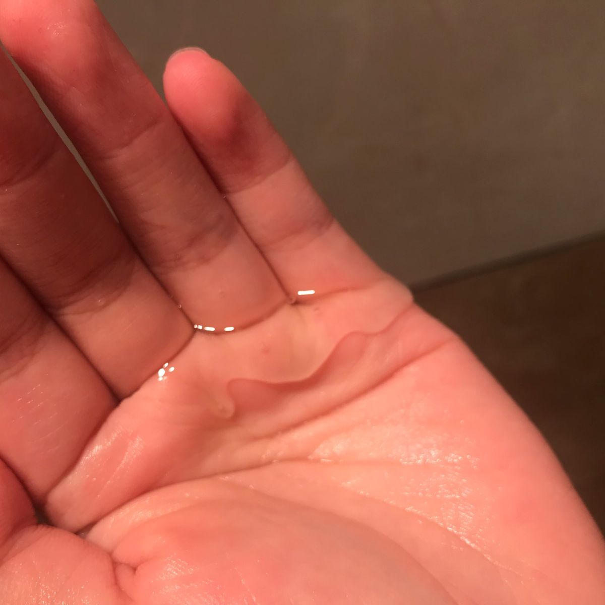 💚高丝无硅洗发水 这个包装真的颜值很高，颜色很饱和，很鲜艳