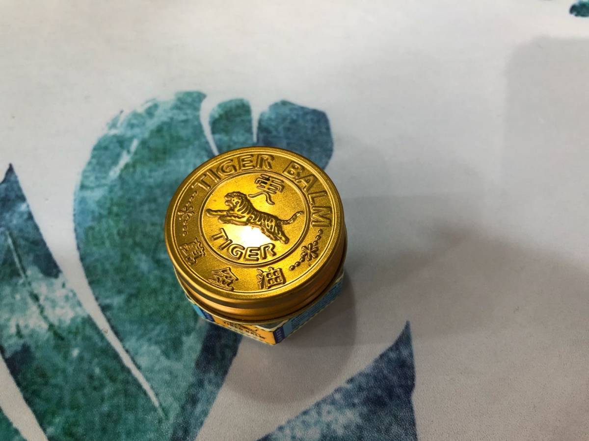 夏日好物分享-虎标万金油 去泰国旅游的时候，买了很多的青草膏